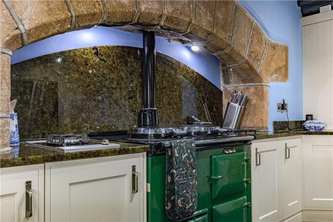 5 bed Barn Conversion for sale Image 7