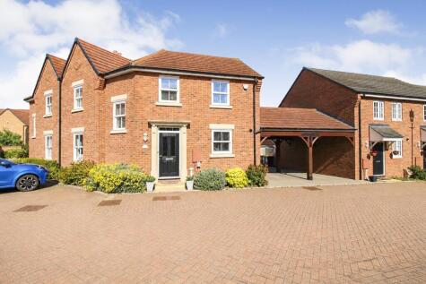 Croxden Gardens, Great Denham, Bedford