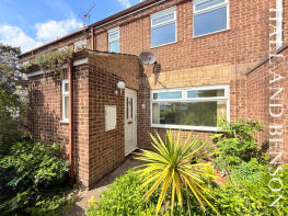 45, Holyrood Close, Derby DE21 7QB