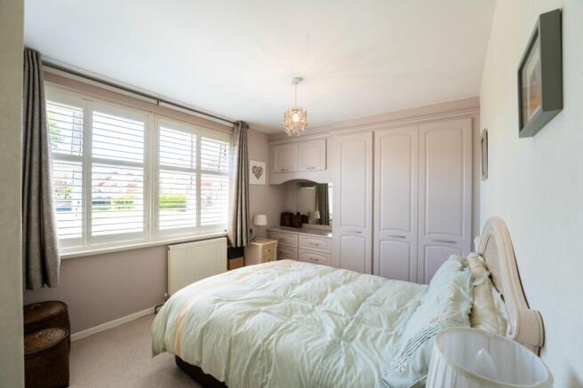 2 bed Semi-Detached Bungalow for sale Image 6