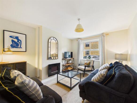 3 bed Mews for sale Image 5