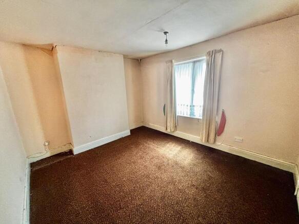 3 bed Semi-Detached for sale Image 10