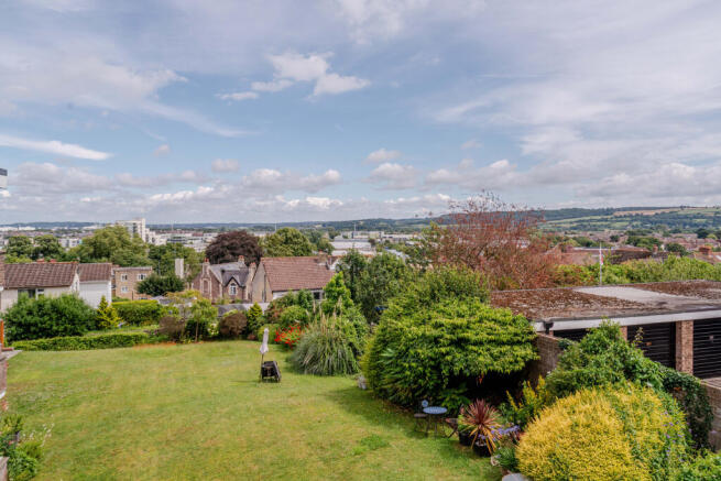 listing_1016571_0027_126e6774