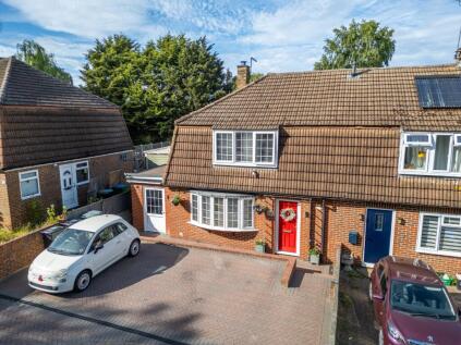 Irvine Road, Higham, Rochester, Kent, ME3 7AA