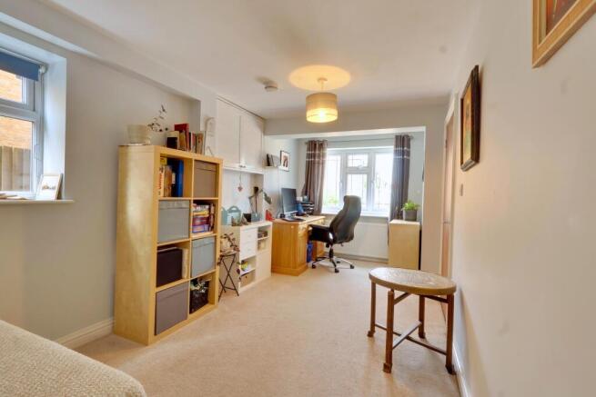 STUDY/FAMILY ROOM