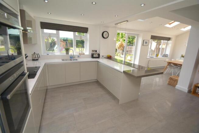 Living/Dining Kitchen