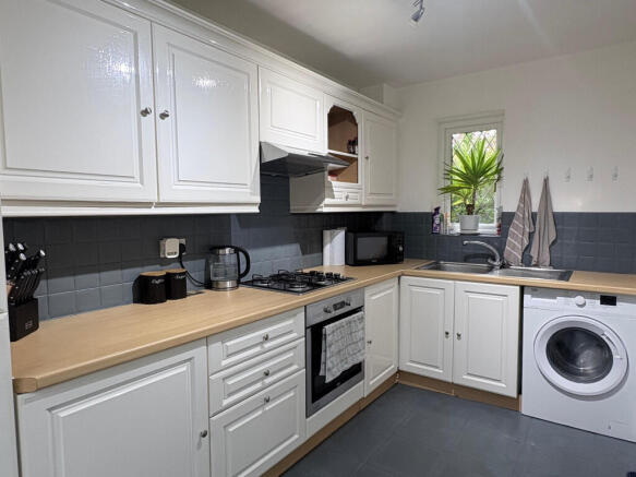 Kitchen Main.jpeg