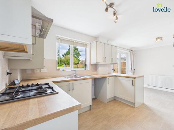 Lincoln Road, Dunholme, LN2 photo 3