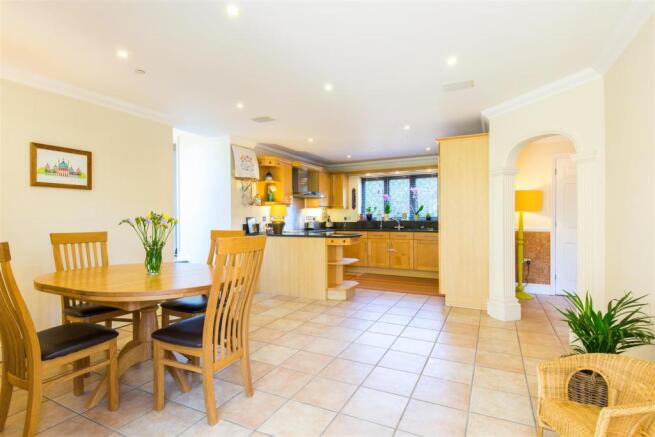 9 Longbury35.jpg