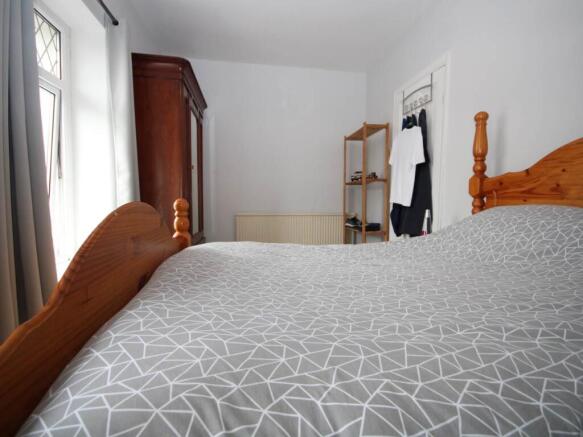 Bedroom 1 (2)