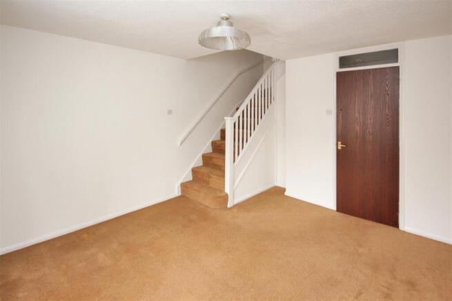 lounge 1.JPG