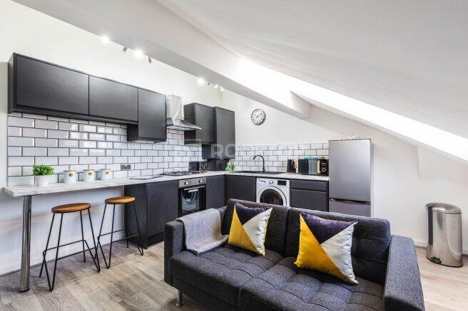 queens-road-ls6-1hy-1059246