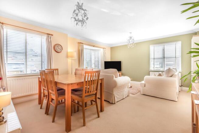 Sitting/Dining Room