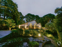 13, Leven Avenue, Bournemouth BH4 9LH