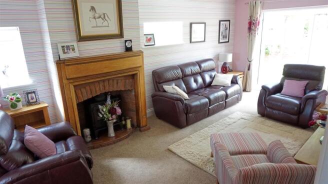 EXTENDED LOUNGE/FAMI