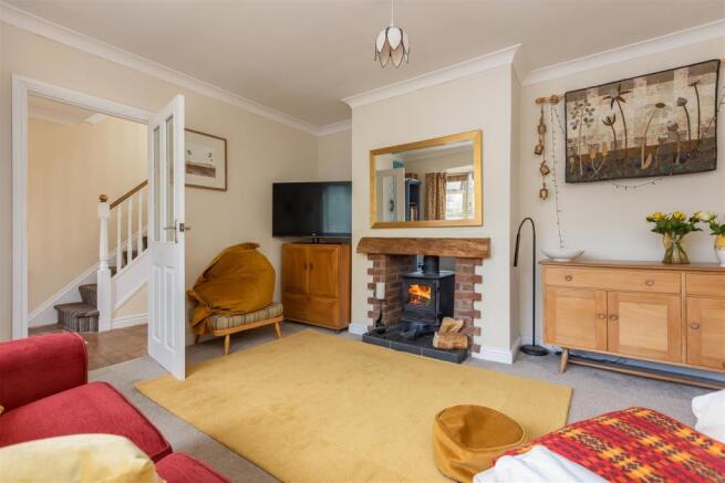 Manor Park 18 Sitting Room-2.jpg
