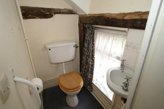 Upstairs Cloakroom