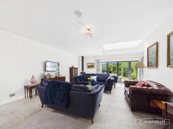 LIVING ROOM/DINING AREA
