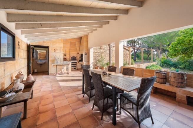 BBQ Terrace