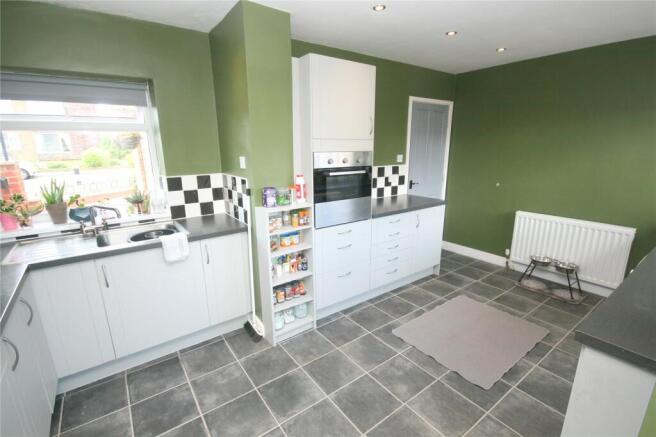 Kitchen (2)