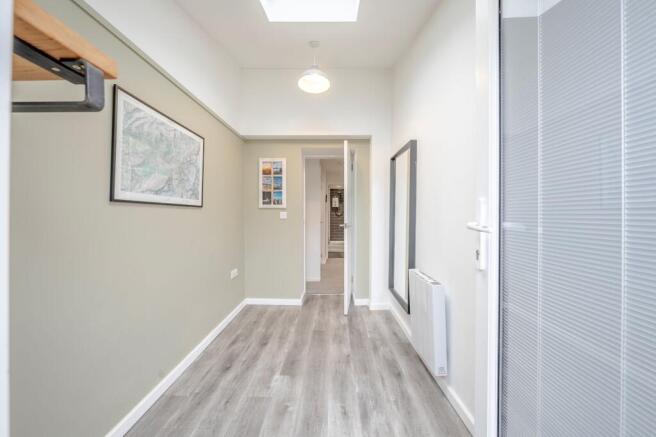 1 bed Flat for sale Image 12