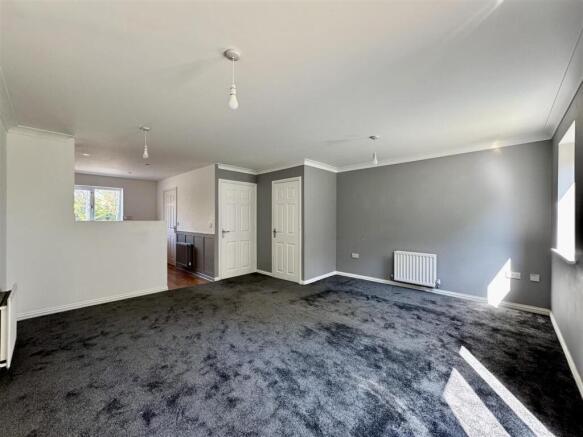 3 bed Terraced for sale Image 11