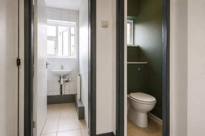 Bathroom & WC.png