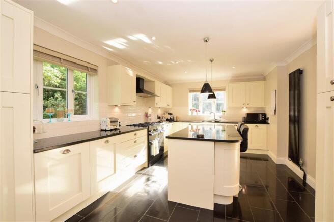 Kitchen /Breakfast Room
