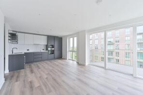 Flat 807, Bufton House, Astell Road, Kidbrooke SE3 9EH
