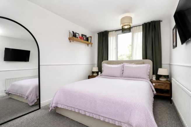 3 bed Semi-Detached for sale Image 10