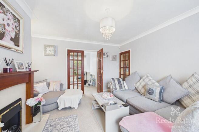 Thorpe Green Drive, Golcar, Huddersfield, West Yorkshire, HD7 photo 3