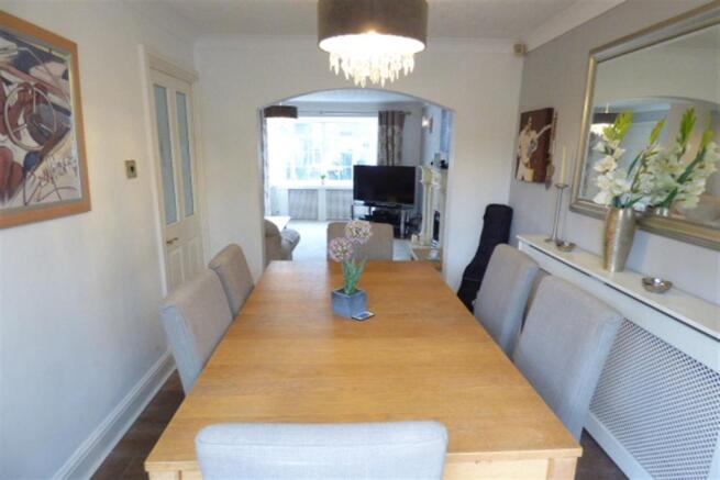 Dining Room c