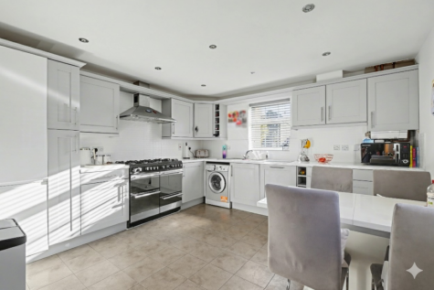 Emerald Crescent, Sittingbourne, Kent, ME10 5JQ