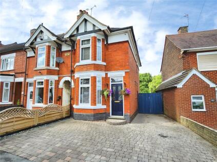 Camp Hill Road, Nuneaton, CV10