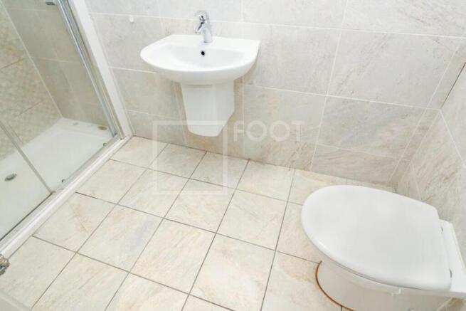 1 bed Apartment to rent Image 12