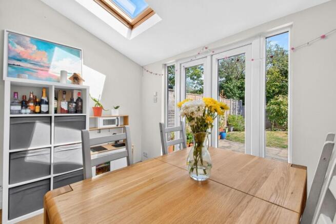 3 bed Semi-Detached for sale Image 7