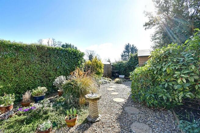 Garden 2.jpg