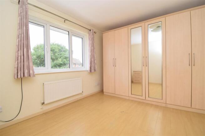 2 bed Semi-Detached to rent Image 10