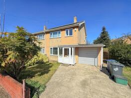 2, Stirling Avenue, Bawtry, Doncaster DN10 6QE