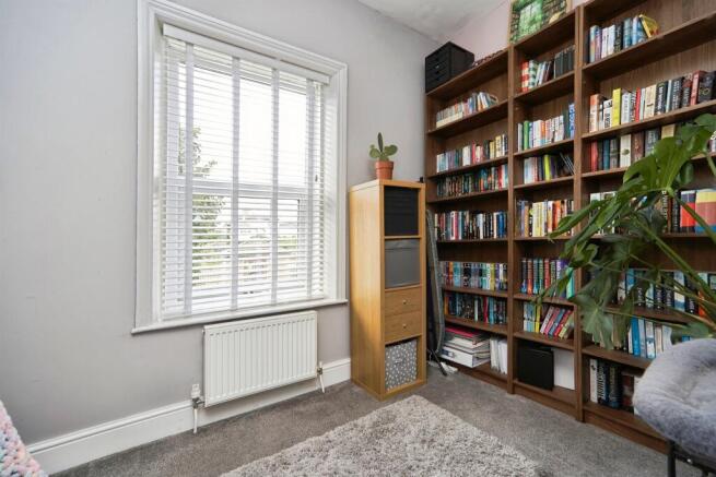 2 bed Terraced for sale Image 9