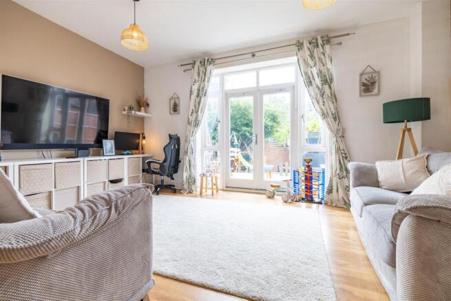 LIVING ROOM 1.jpg