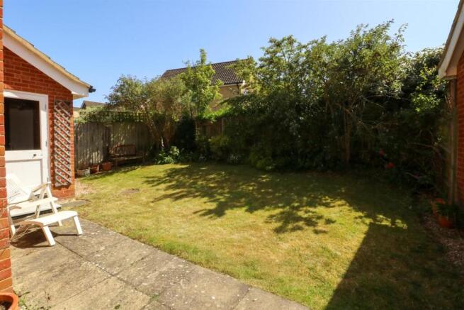 Garden 01.jpg