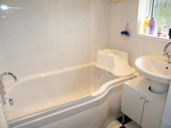 White Suite Bathroom