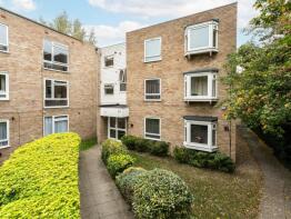 Flat 11, 48 Chestnut Court, Beddington Gardens, Wallington SM6 0HW