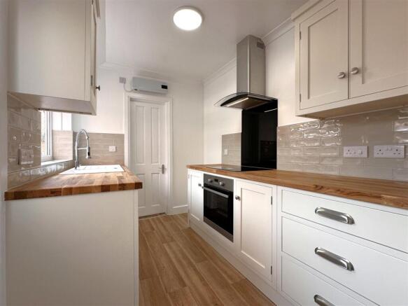 Bespoke Handmade Kitchen 637