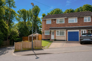 17, Oakwood Close, Atherstone CV9 2BU