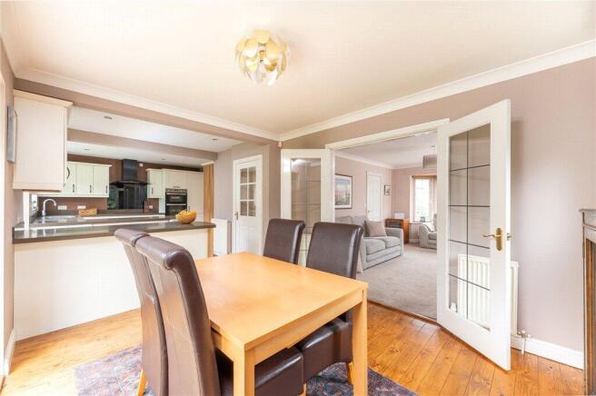 4 bed Detached for sale Image 6