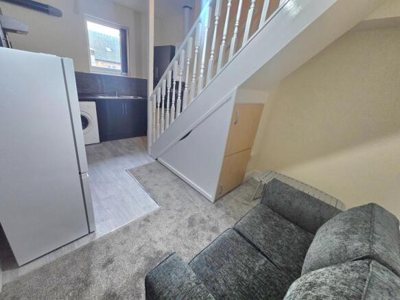 1 bed Flat to rent Image 5