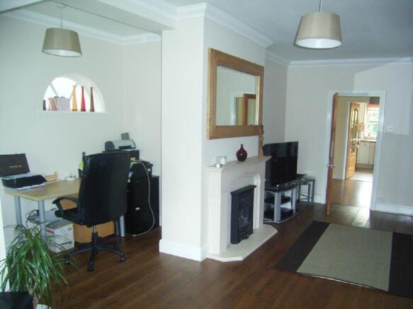 Photo 3