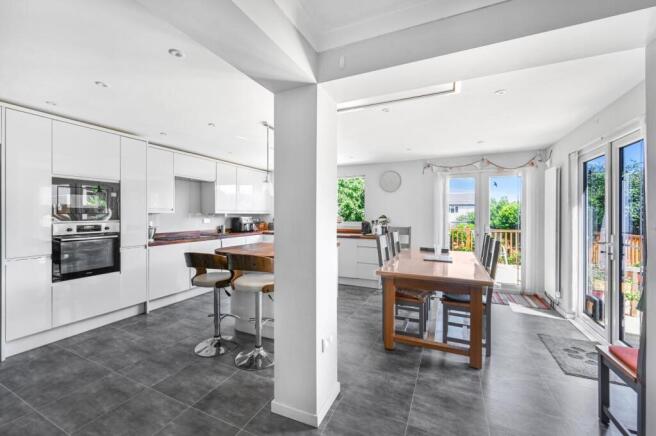 Kitchen/Dining Room